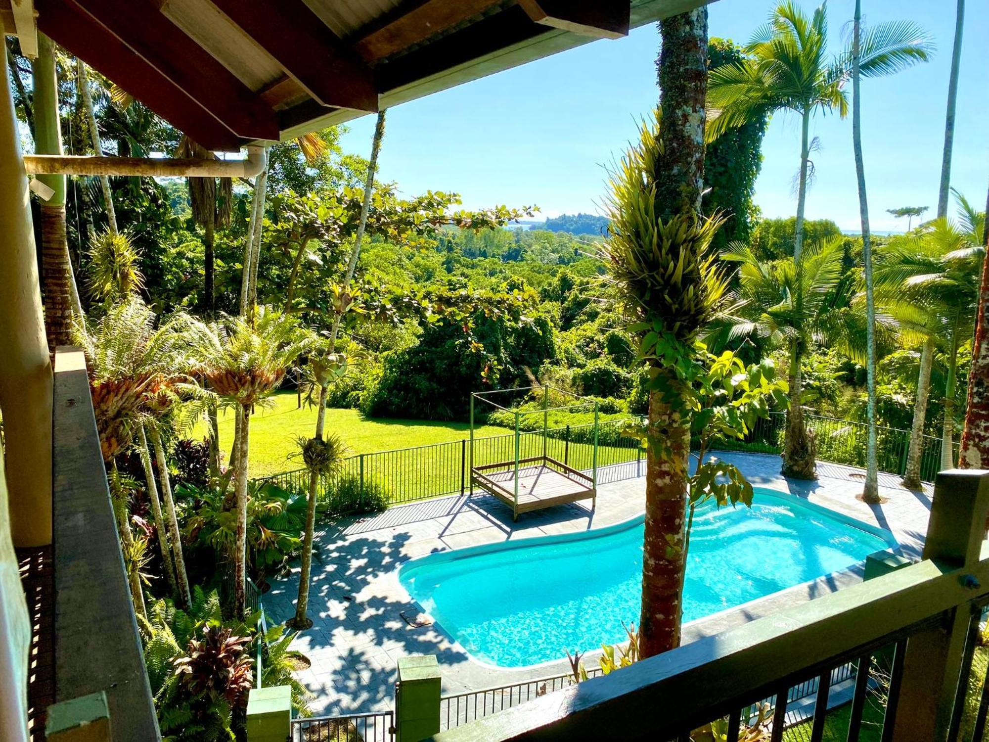Jackaroo Treehouse Rainforest Retreat * Mission Beach