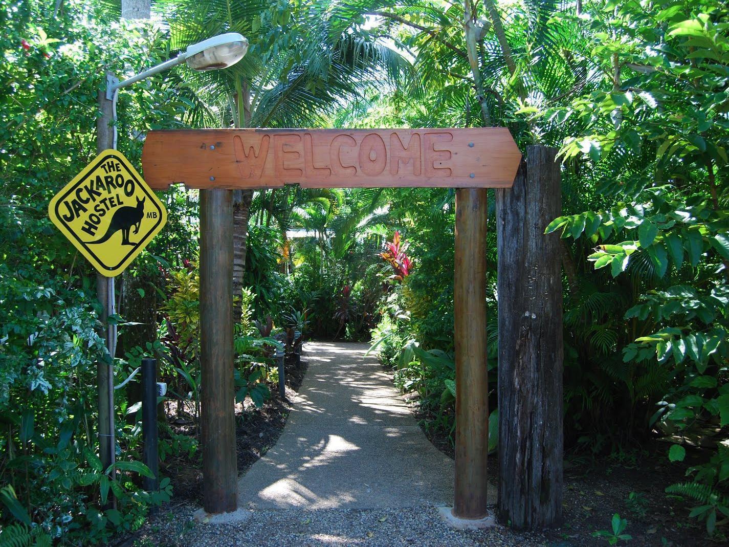 Jackaroo Treehouse Rainforest Retreat *