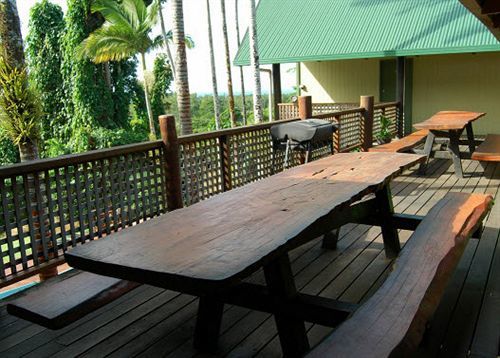 Hostel Jackaroo Treehouse Rainforest Retreat